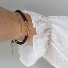 Afbeelding in Gallery-weergave laden, twee armbanden