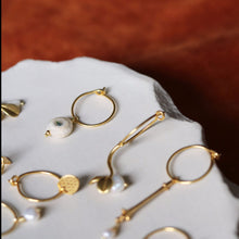 Afbeelding in Gallery-weergave laden, verschillende losse oorbellen met hangertjes