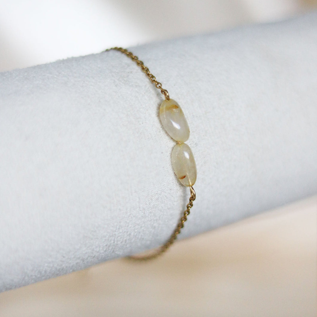 armbandje met natuursteentjes