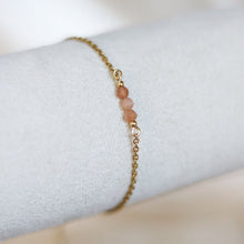 Afbeelding in Gallery-weergave laden, armbandje met natuursteentjes
