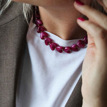 Afbeelding in Gallery-weergave laden, paarse sieraden set van ketting en armbandje met harten
