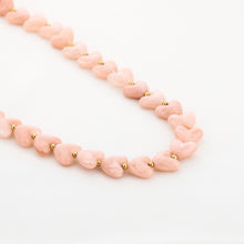 Afbeelding in Gallery-weergave laden, ketting met zalmkleurige harten
