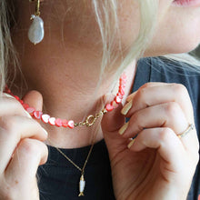 Afbeelding in Gallery-weergave laden, ketting met rode hartjes
