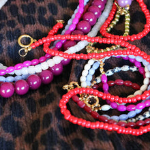 Afbeelding in Gallery-weergave laden, Ketting Missy (roze-paars)
