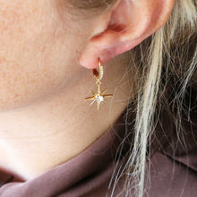 Afbeelding in Gallery-weergave laden, oorringetje met ster
