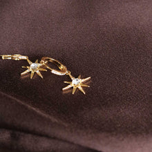 Afbeelding in Gallery-weergave laden, oorringetjes met ster
