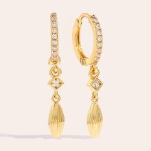 Afbeelding in Gallery-weergave laden, oorringen met sierlijke hangers
