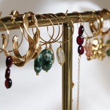Afbeelding in Gallery-weergave laden, oorbellen van goud en natuursteentjes
