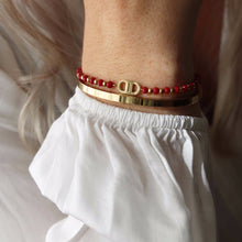 Afbeelding in Gallery-weergave laden, armbanden set met rode kraaltjes
