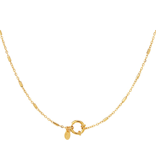 gouden ketting met slotje aan de voorkant